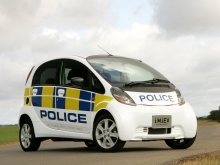 Mitsubishi Imiev - Polisi UK Mobil 2009 01